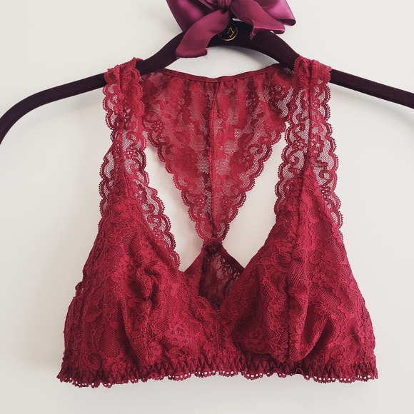 EUC Victoria's Secret Red Lace Bralette - Picture 3 of 9